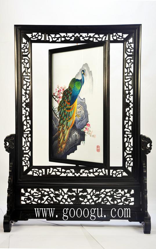 精品紫檀蘇繡、高檔的繡工/精品孔雀圖